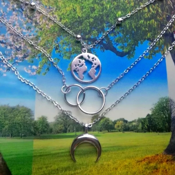 NEW Silver Boho Trendy Choker Multilayer Earth Map Circle Horn Pendant Necklace - Picture 4 of 16